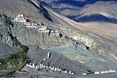 le monastère (gonpa) perché de Diskit