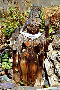 une des petites statues